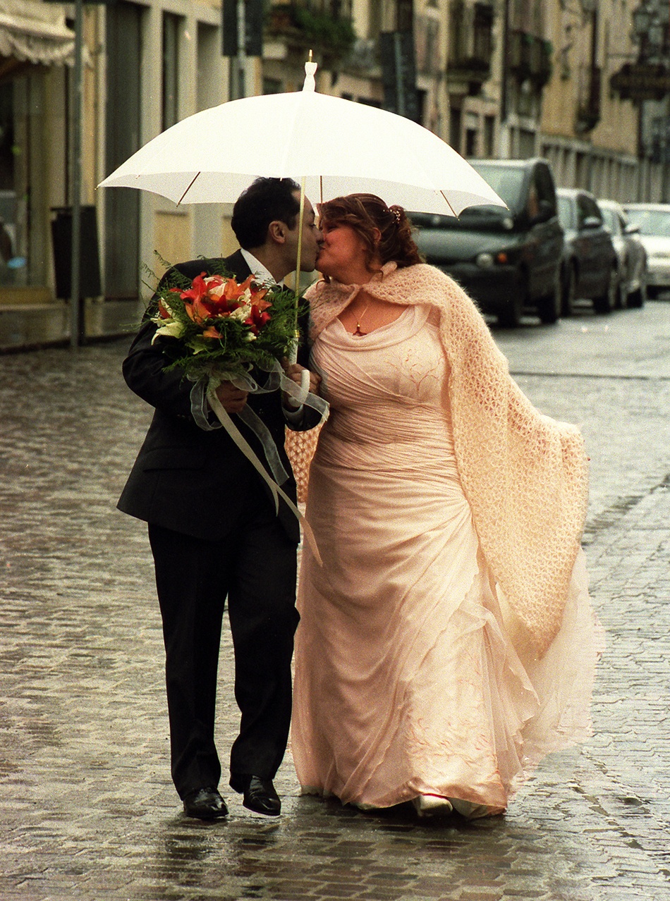 VESTITI DA SPOSA SU MISURA PER TAGLIE FORTI