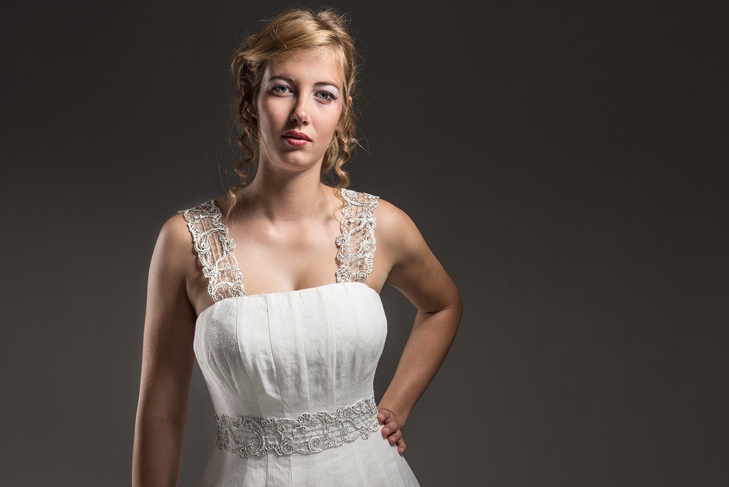 VESTITO-DA-SPOSA-IN-LINO-04