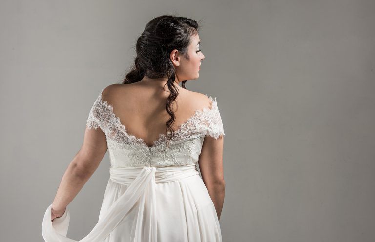 Scopri di più sull'articolo Abito da sposa curvy… sexy e particolare. Come sceglierlo