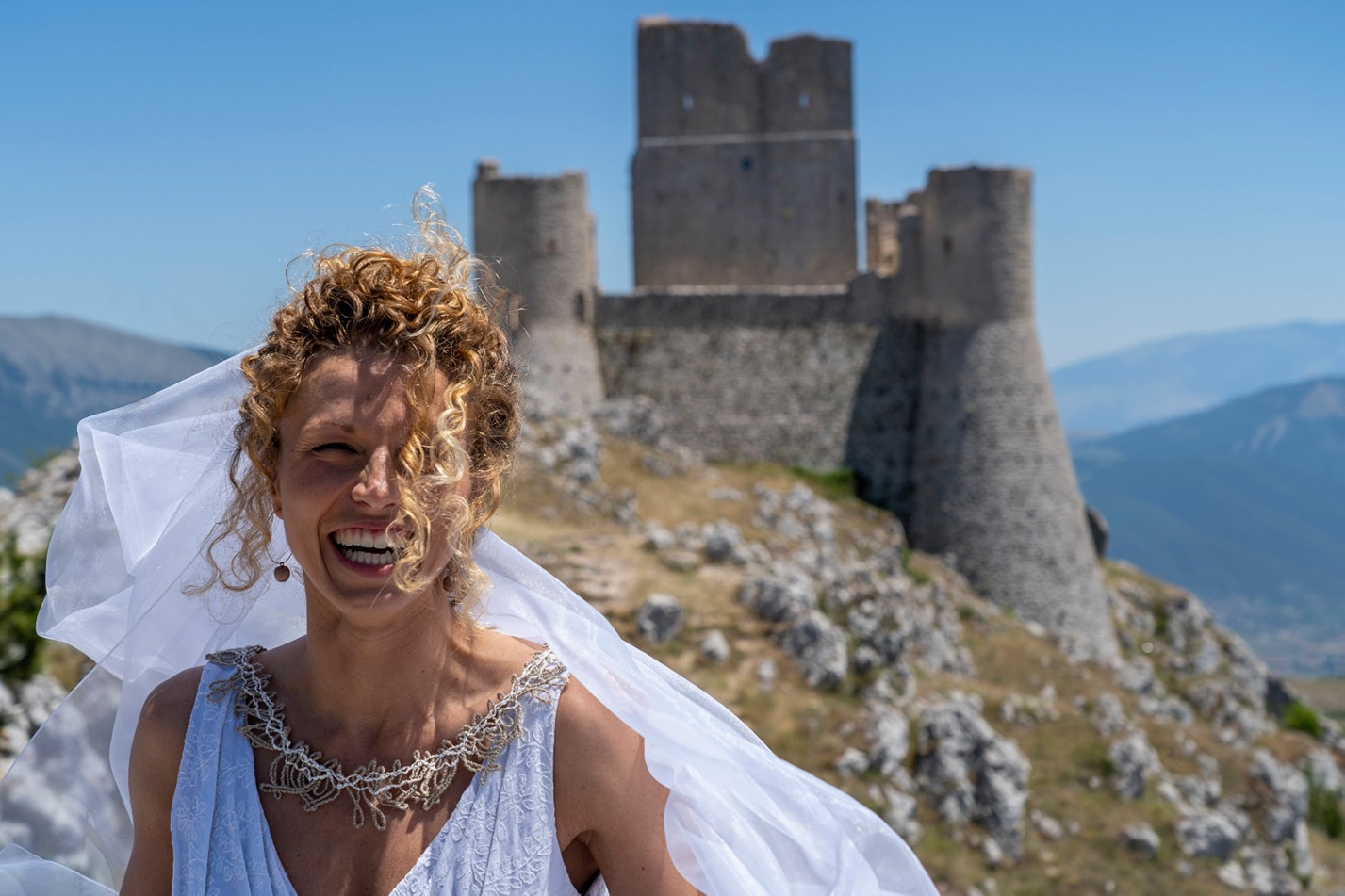 abiti da sposa non convenzionali e solidali (2)